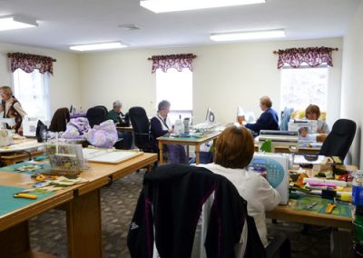 Quilting Room in Quilting Retreats Seams Like Home B&B