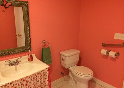 Hydrangea Bathroom in Seams Like Home bed and breakfast