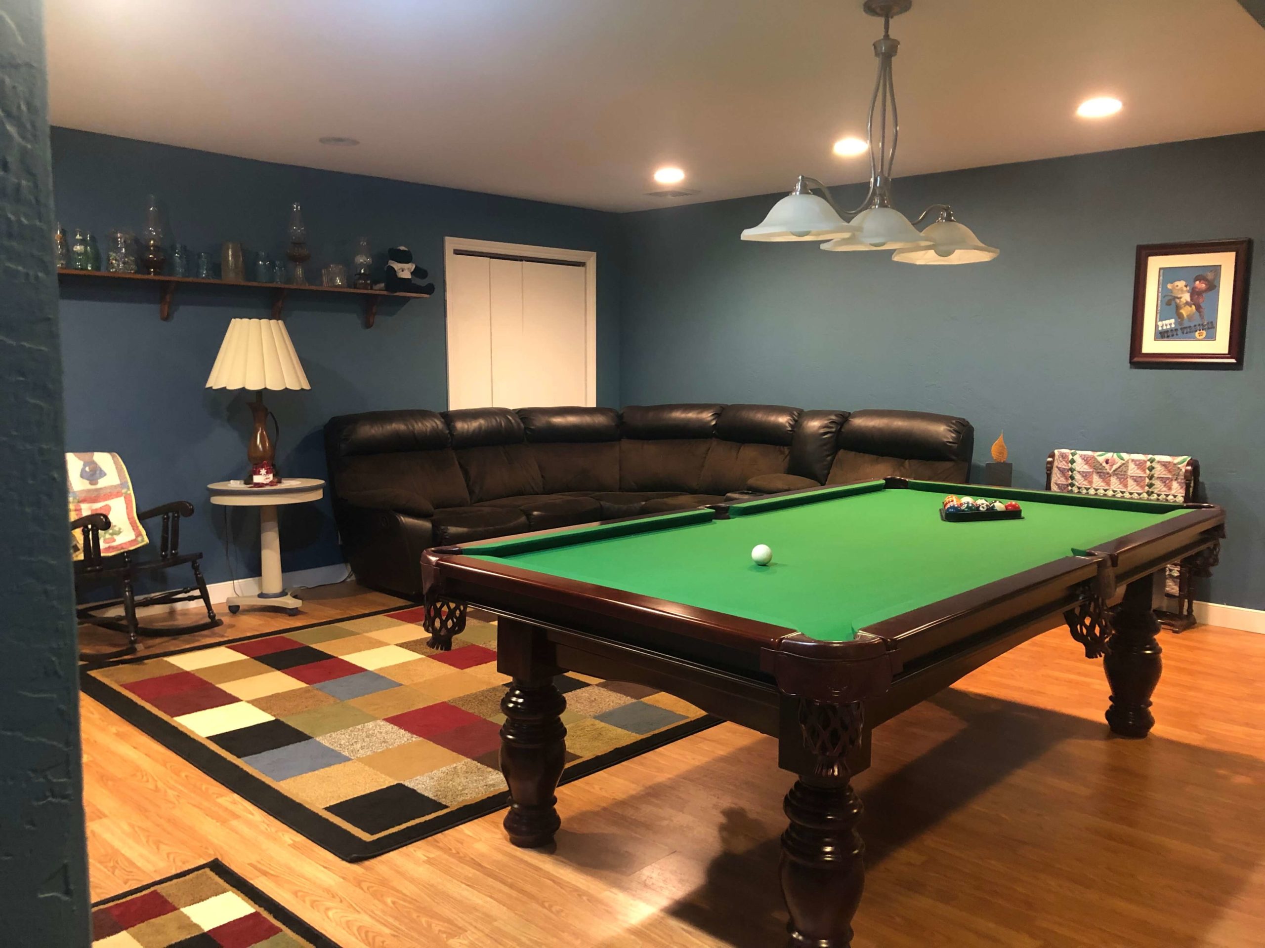 POOL TABLE IN LOUNGE | SEAMS LIKE HOME BB